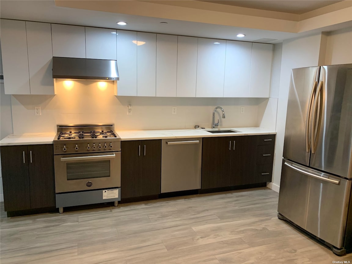 15815 Union Turnpike 202N, Fresh Meadows, NY 11366 MLS 3468594