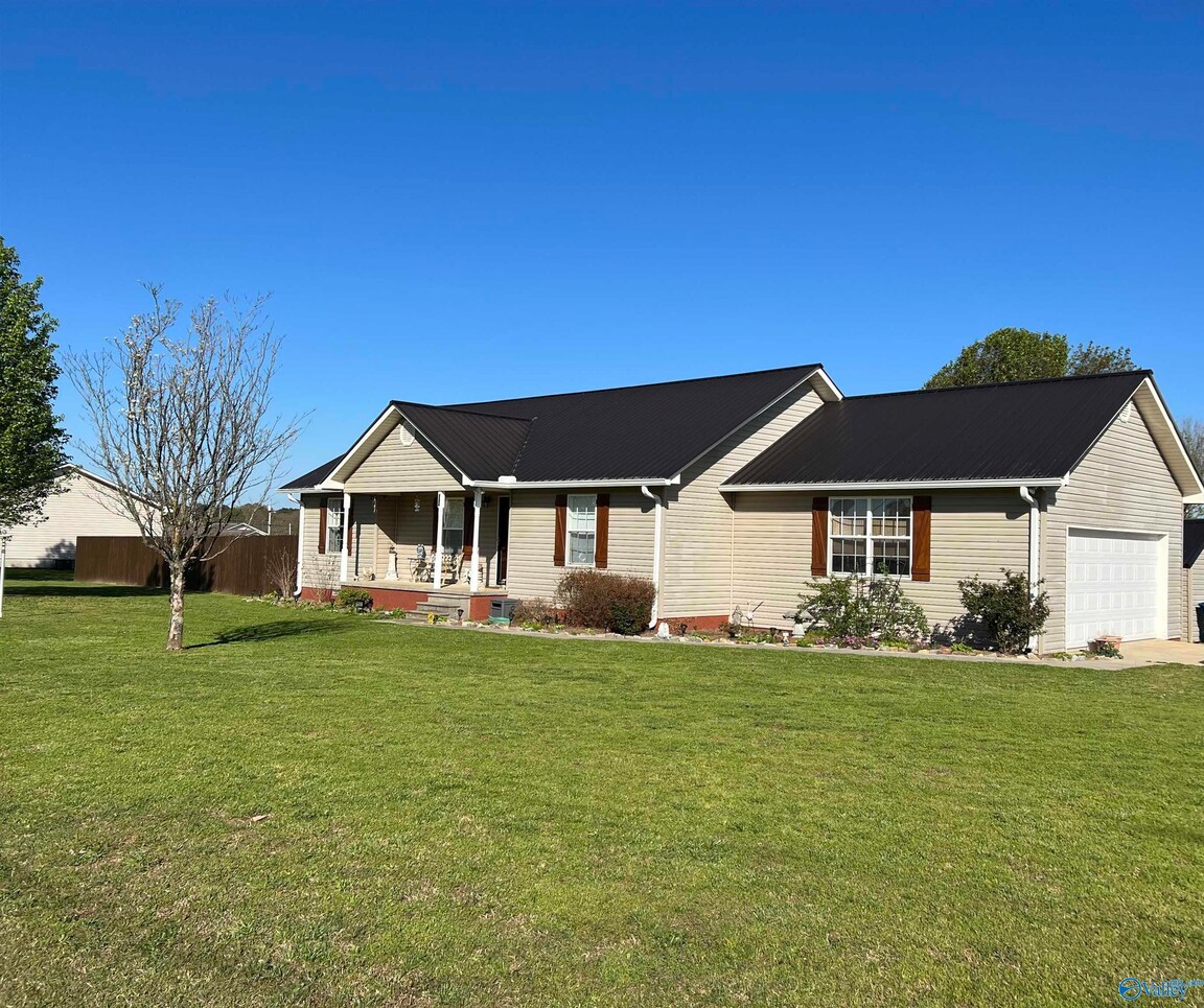 200 Devon Circle, Albertville, AL 35951 MLS 1830884 Homesnap